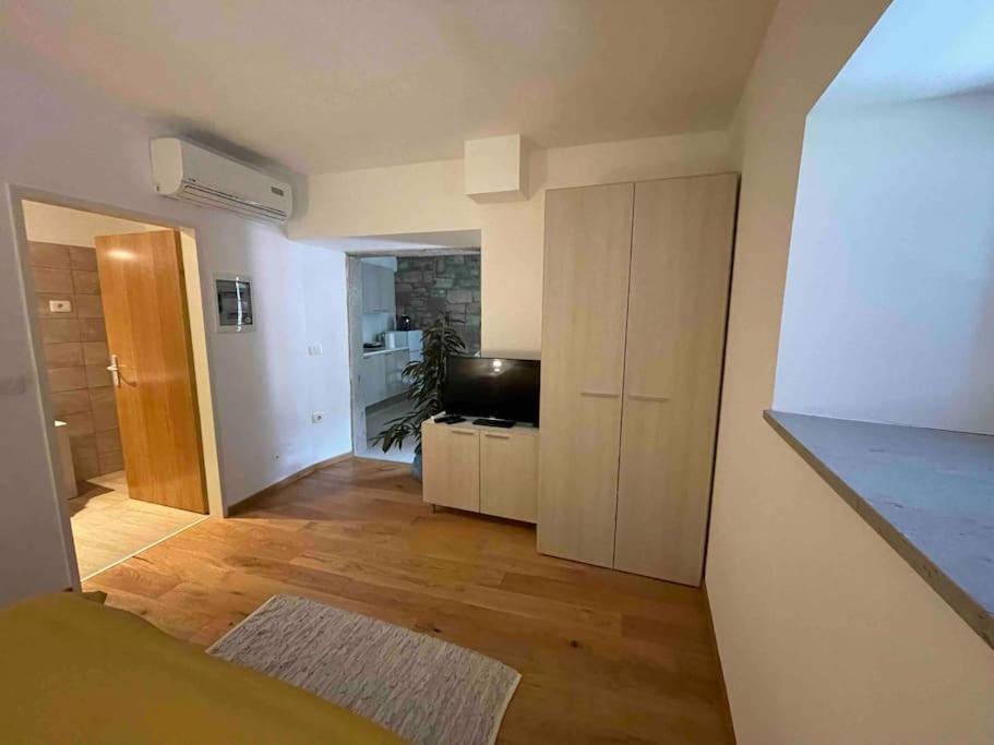Santomas Apartments Šmarje Kültér fotó