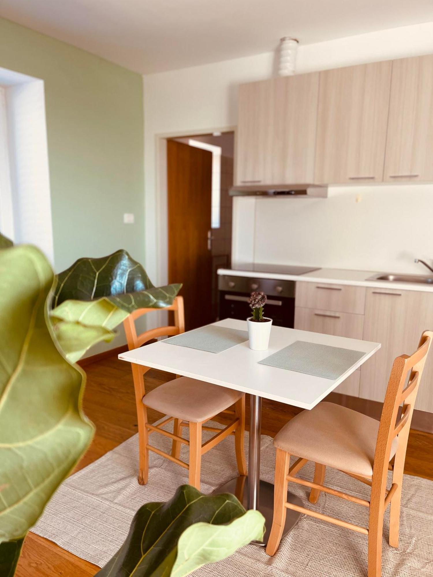 Santomas Apartments Šmarje Kültér fotó