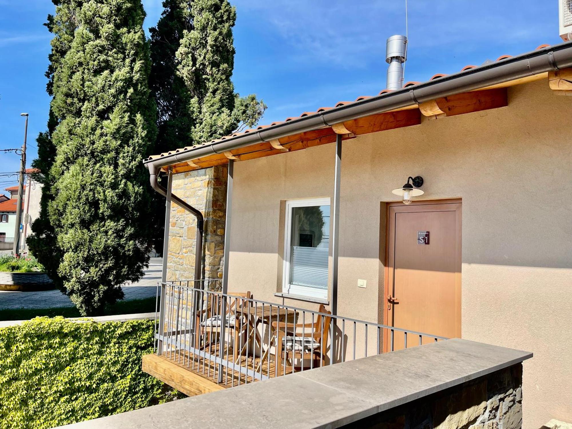 Santomas Apartments Šmarje Kültér fotó