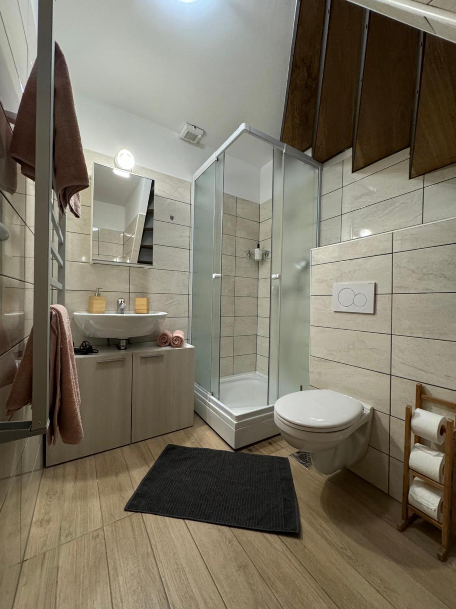 Santomas Apartments Šmarje Kültér fotó