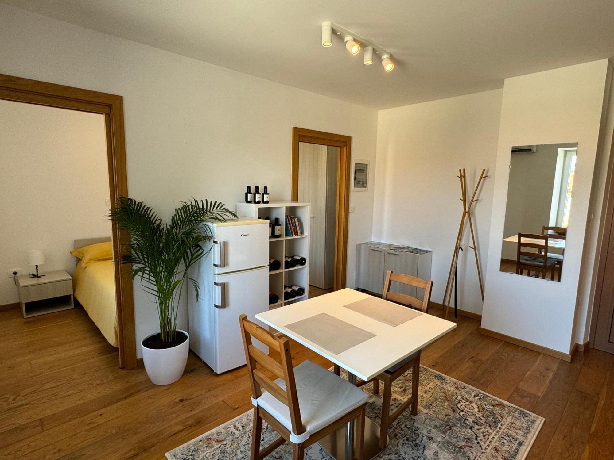 Santomas Apartments Šmarje Kültér fotó