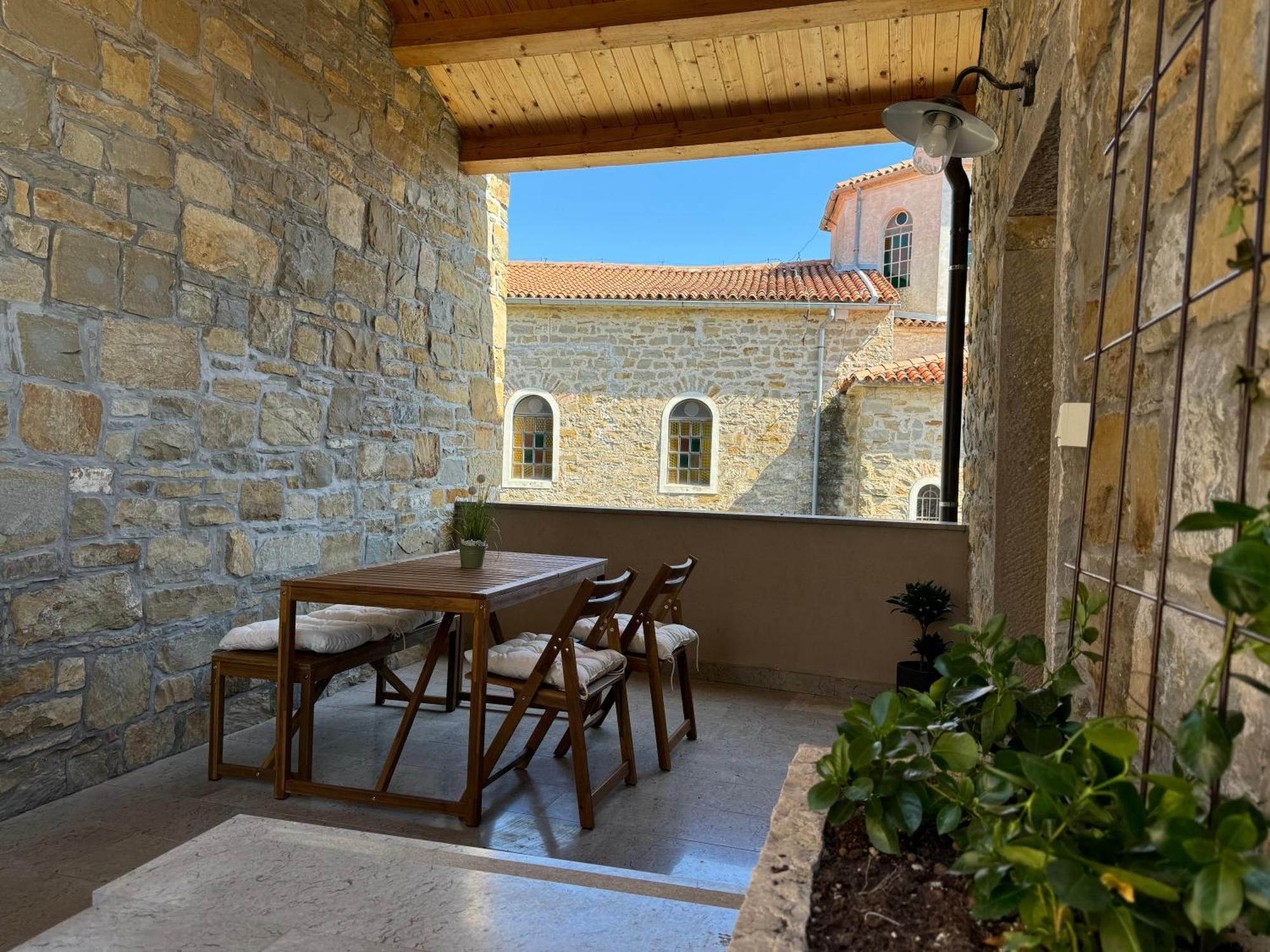 Santomas Apartments Šmarje Kültér fotó